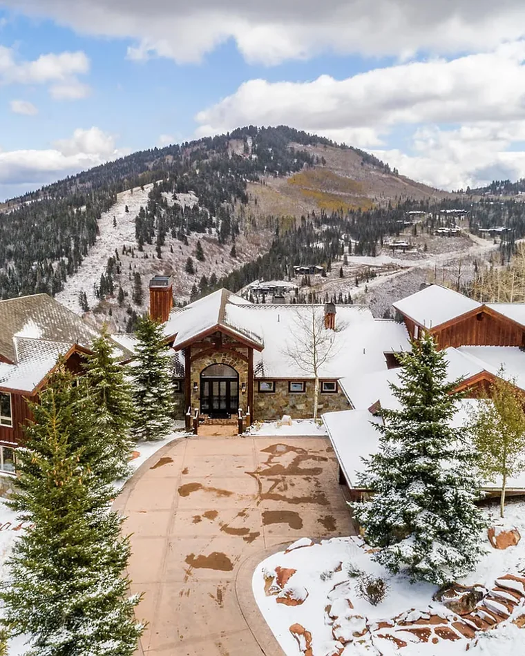 Ski-in, ski-out residence below the ski runs